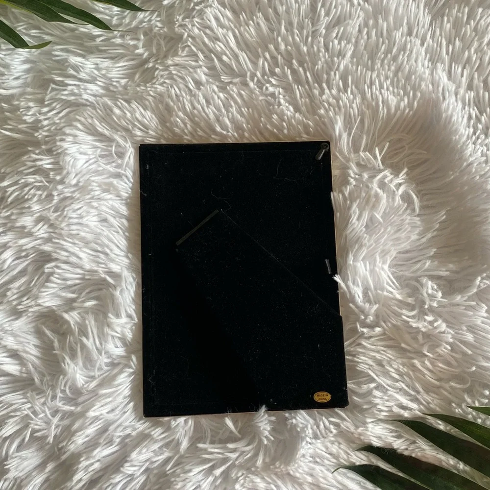 Ballard Designs Bunny Williams Silver Plated 5 x 7” Photo Frame - Picture 5 of 9